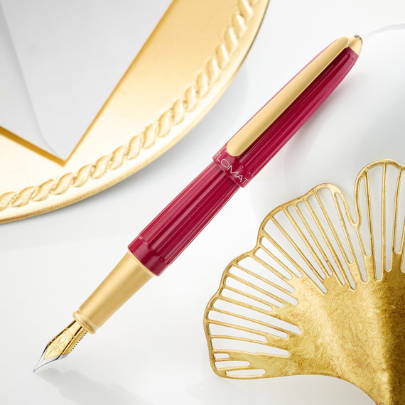 Diplomat Aero Fountain Pen - Cranberry/Gold (Special Edition)