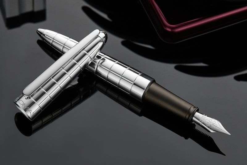 Diplomat Aero Fountain Pen - Rhomb