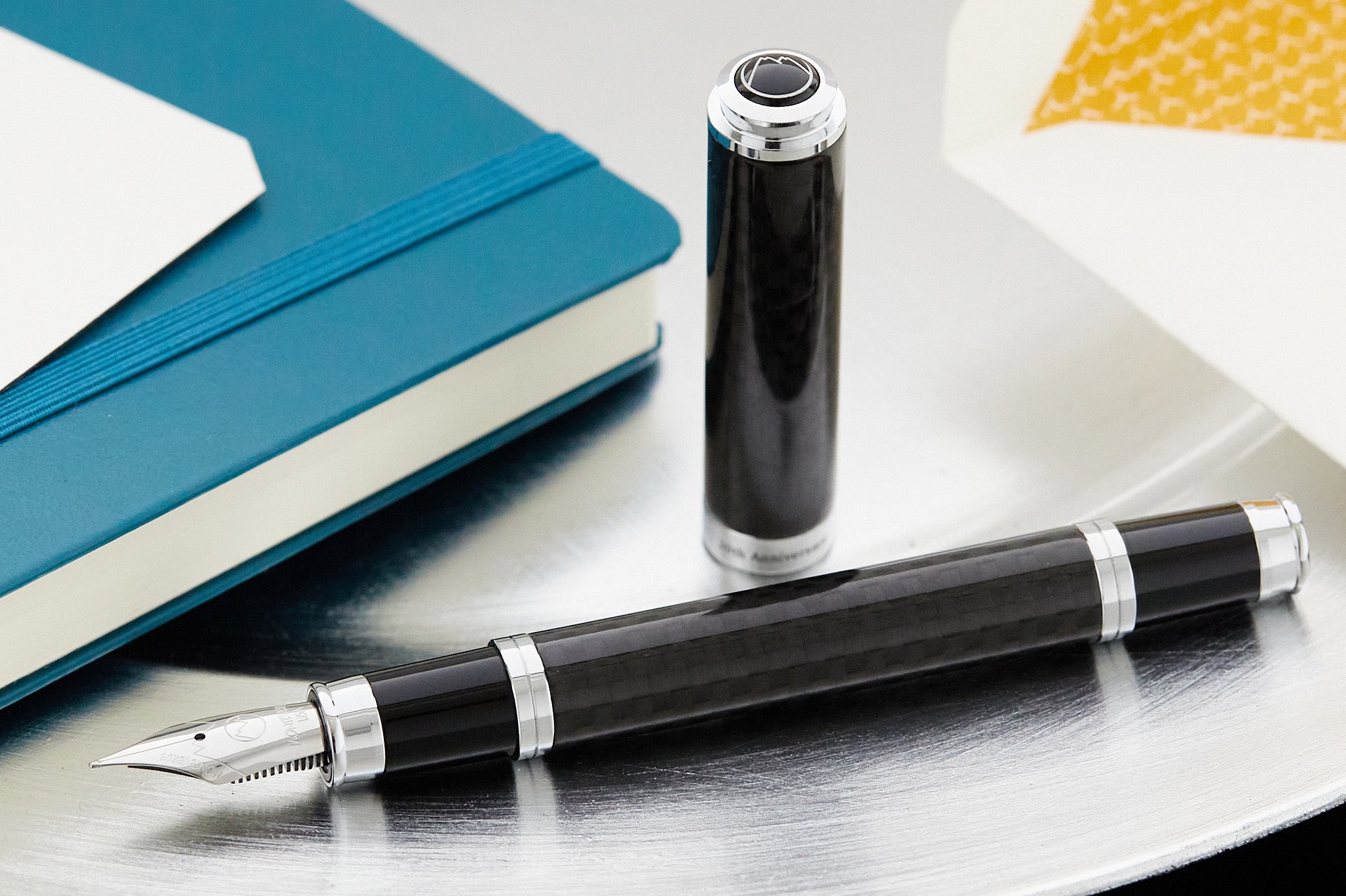 Monteverde Innova Fountain Pen - Carbon Fiber/Chrome (Limited Edition)